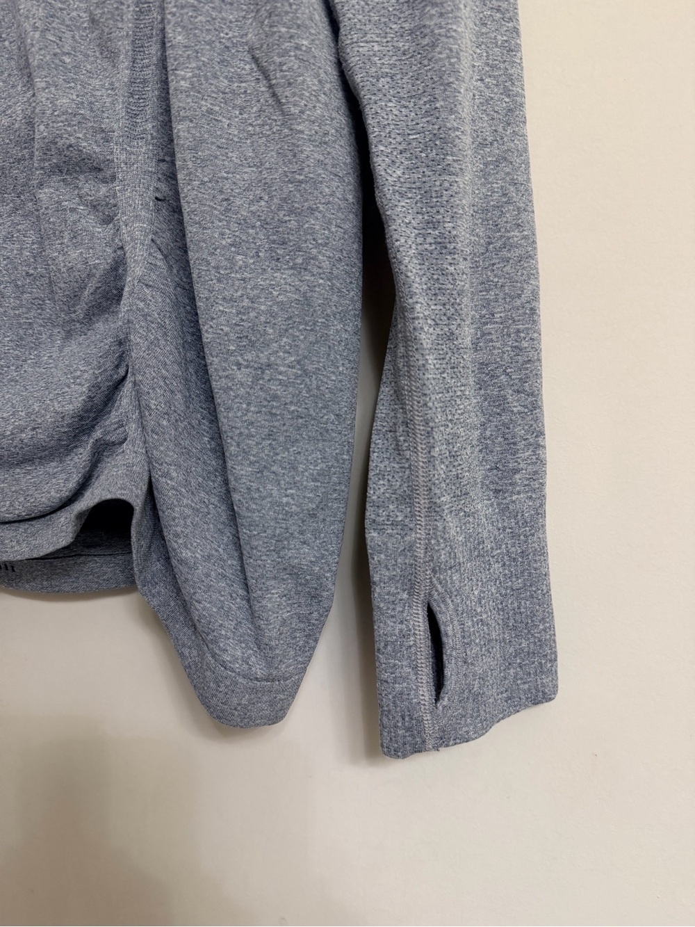 Athletes Women’s Gray Quarter Zip Athletic Pullover Thumbhole Long Sleeve Top L - Picture 4 of 6